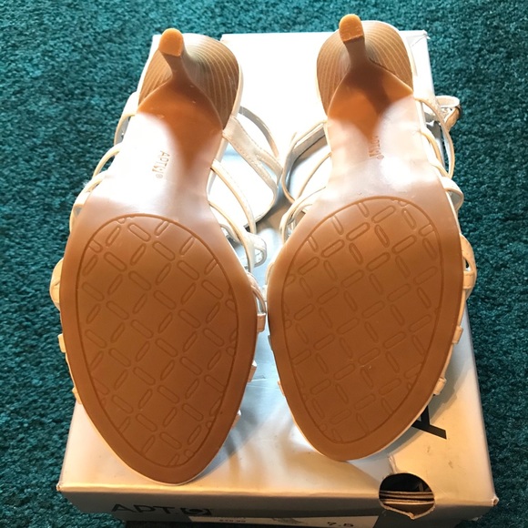 Strappy Heels Shoe NIB - Picture 3 of 4